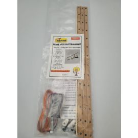 Crane with Electromagnet – Technology Kit for Grade 7 